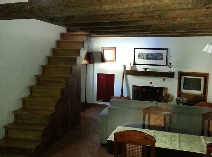 בית נופש Charming House אובידוס